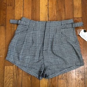 BDG Menswear Plaid Shorts Size 4 NWT